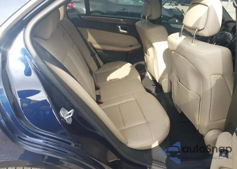 2013 Mercedes-Benz E 350 z USA, uszkodzony, nr VIN WDDHF5KB8DA670124